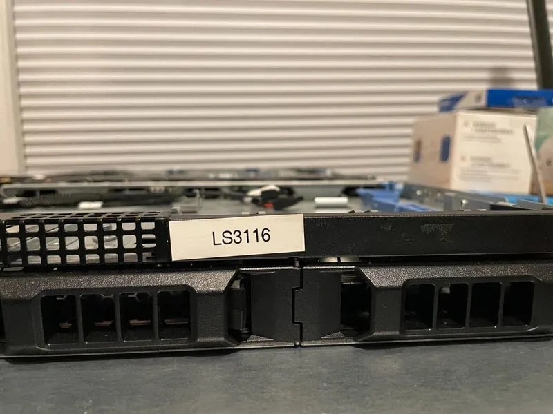 Сервер Dell PowerEdge R420 1U Dual Intel Xeon 2.4GHz 192GB DDR3 Ram HDD removed — фото лота 2