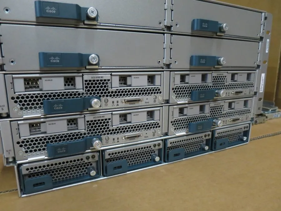 Сервер Cisco UCS5108 4x B200 M3 Blade Servers 8 x E5-2650 V2 2.6GHz 1024Gb RAM 1 — фото лота 2