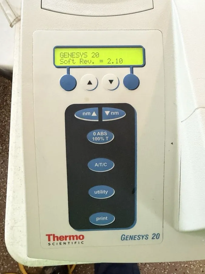 Спектрофотометр Thermo Fisher Scientific Genesys 20 Spectrophotometer 1.0AMPS 40