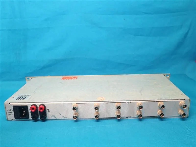 Преобразователь сигнала PCB Piezotronics 483B08 Signal Conditioner w/ Scratches