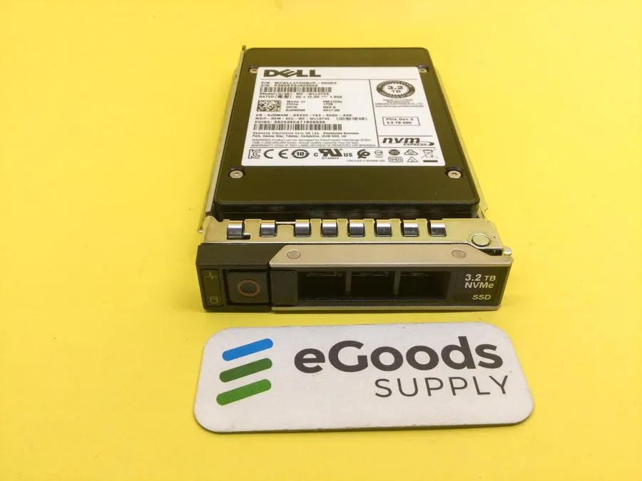 SSD-накопитель Dell Samsung PM1725a 3.2TB U.2 PCIe NVMe Enterprise SSD JDMHM MZ-