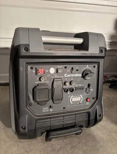 Генератор Cummins Onan P4500i 4500 Watt Digital Inverter Generator {49 STATES} — фото лота 1