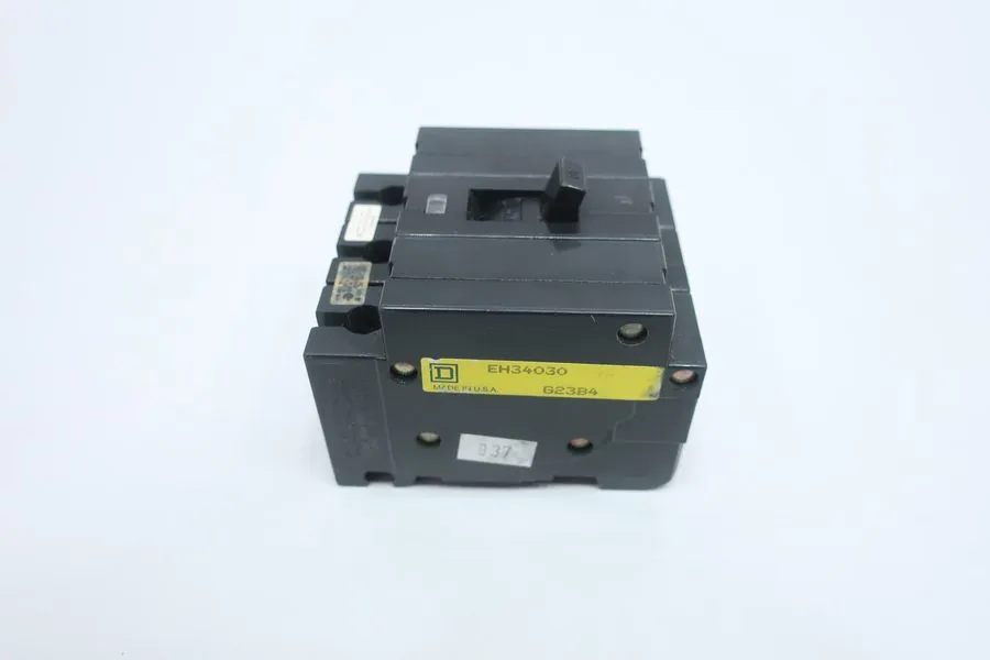 Автоматический выключатель SQUARE D EH34030 30 AMP 480V 3 POLE CIRCUIT BREAKER
