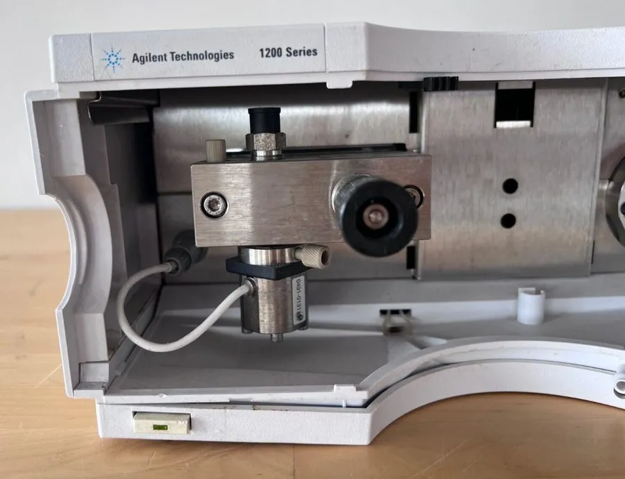 Хроматограф Agilent 1100 series G1310A Iso Pump HPLC LC G1310 IsoPump