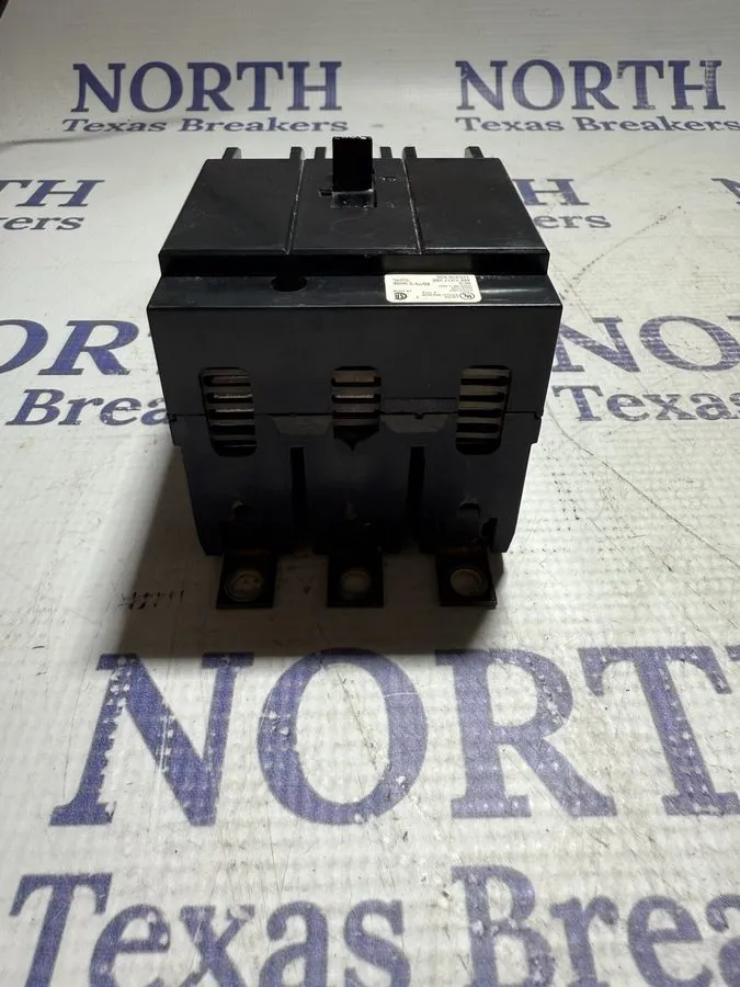 Автоматический выключатель Cutler Hammer GHB3030 30A 480V 3-Pole Circuit Breaker