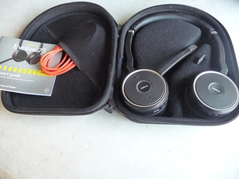 VoIP-шлюз Jabra Evolve 75 HSC040W Wireless Bluetooth Headset ANC W/ Case /Dongle