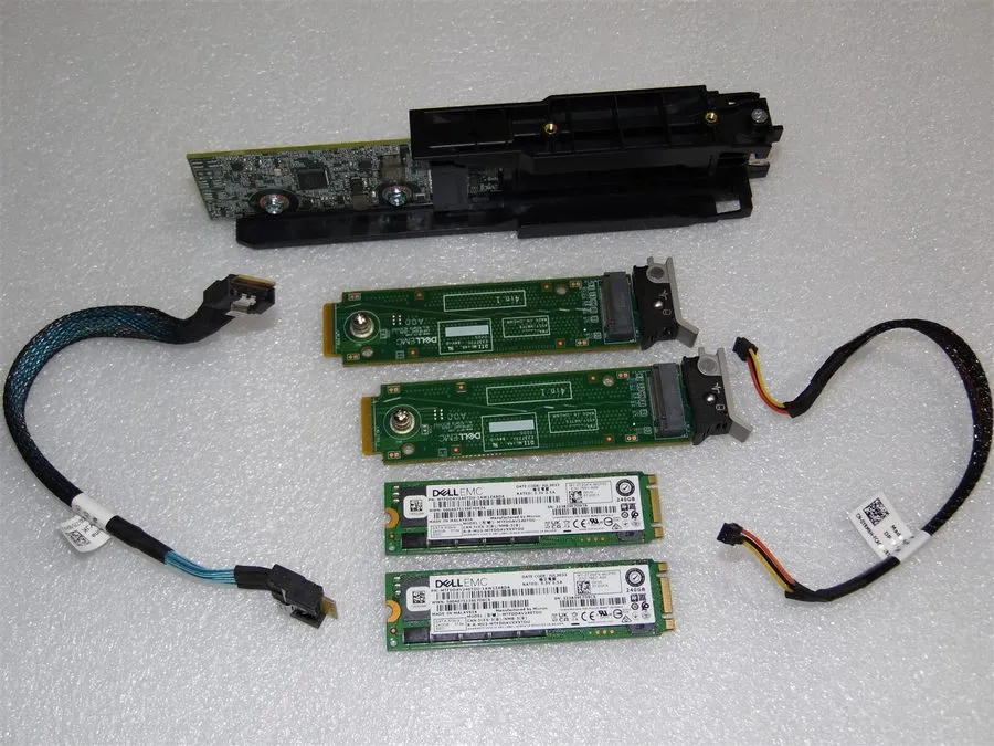 SSD-накопитель DELL POWEREDGE R750 SERVER DUAL 240GB M.2 SSD BOSS ADAPTER FRY80