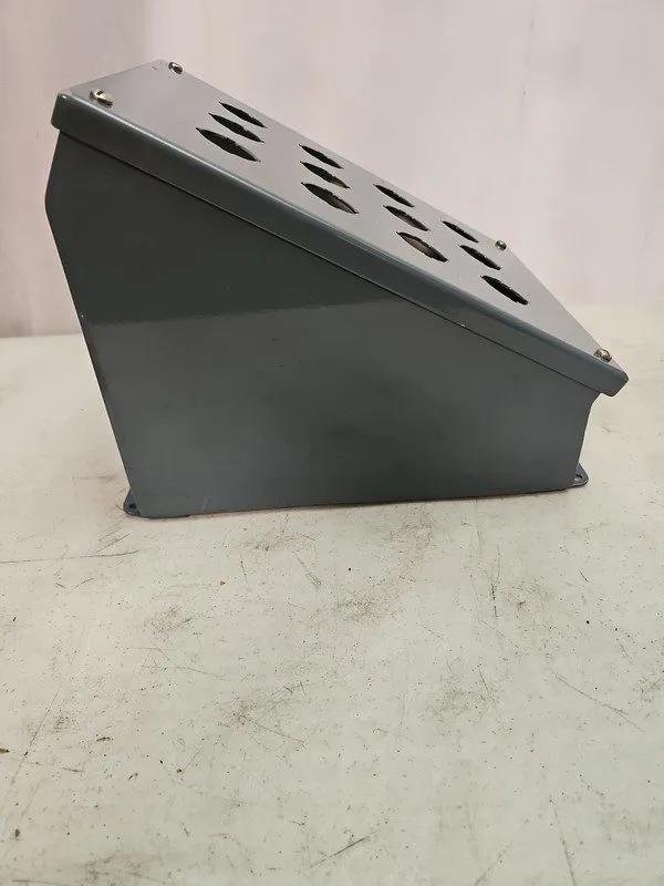 Монтажный шкаф Hoffman E12PBA Push Button Enclosure 12-Hole Configuration — фото лота 1