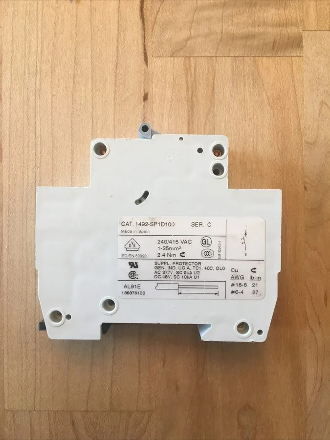 Автоматический выключатель Allen Bradley 1492-SP1D100 Ser C Circuit Breaker 1 Po