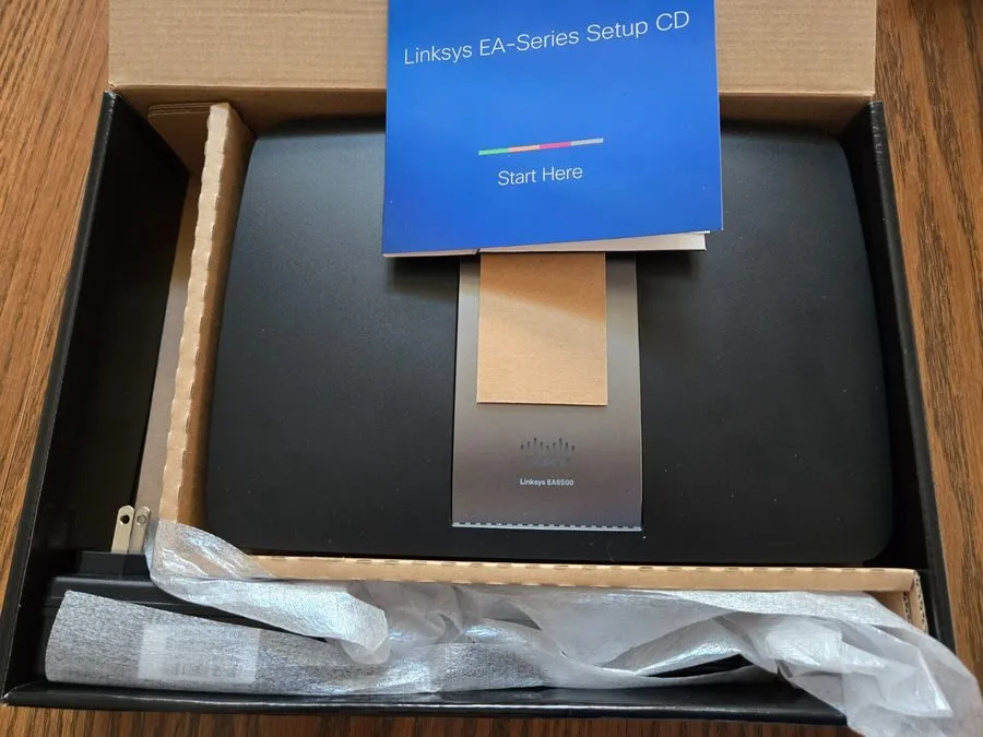 Маршрутизатор Cisco Linksys EA6500 Wireless Router USB Dual Band Gigabit 4 Port