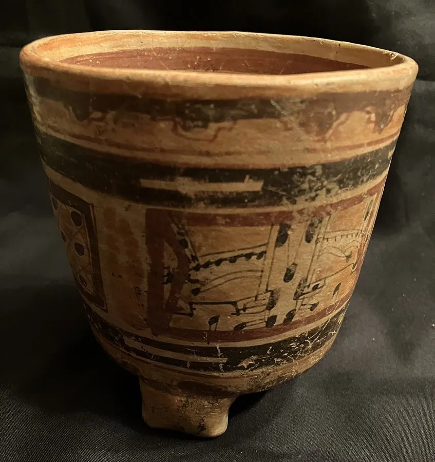 Оборудование видеонаблюдения Authentic Pre-Columbian painted Mayan Rattle Leg Ul