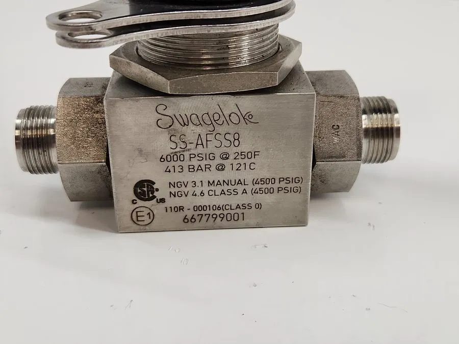Клапан Swagelok SS-AFSS8 ball valve