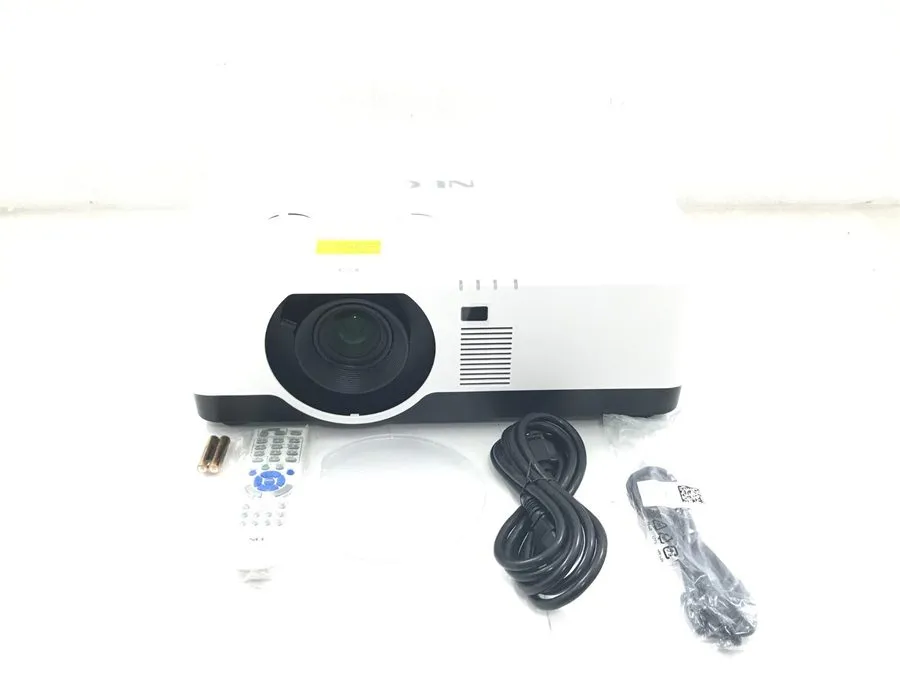 Проектор NEC NP-P506QL 5000-Lumen 4K UHD 3D Laser DLP Conference Room Projector — фото лота 1