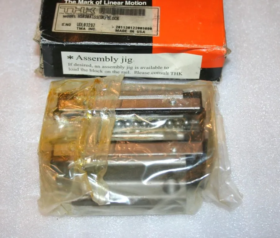 Линейная направляющая THK HSR30A1SS (GK) Linear Bearing Block Slider HSR-30
