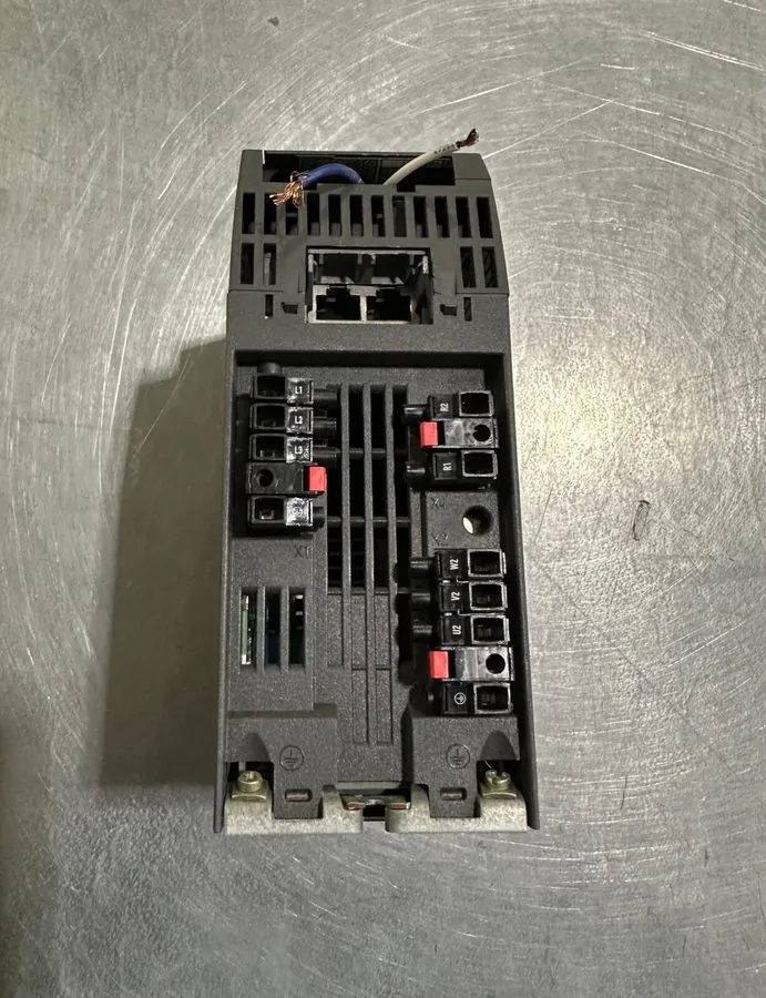 Частотный преобразователь Siemens 6SL3210-1KE15-8UF2 SINAMICS G120C RATED POWER 