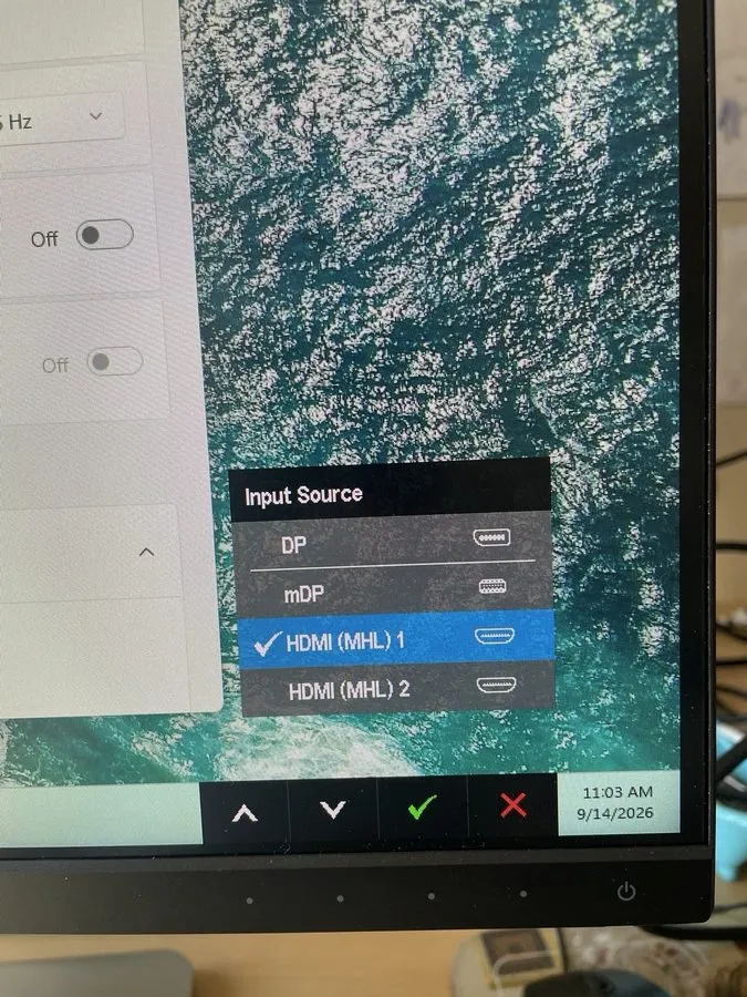 Монитор Dell UltraSharp U2415b ocfv9n 24" FHD LED Monitor 1 DP 2 HDMI GRADE B — фото лота 2