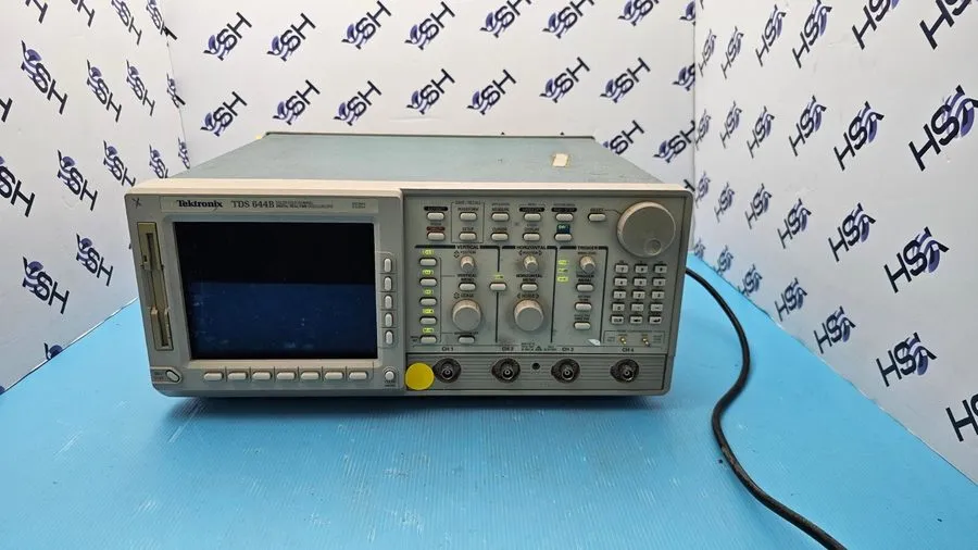 Осциллограф Tektronix TDS644B /13/1F/2F Digital Oscilloscope 500MHz 2.5GS/s 4Ch