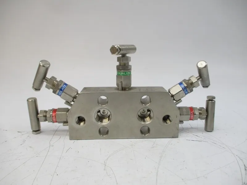 Клапан ROSEMOUNT C305131124-0000 4000/6092PSI NSNP