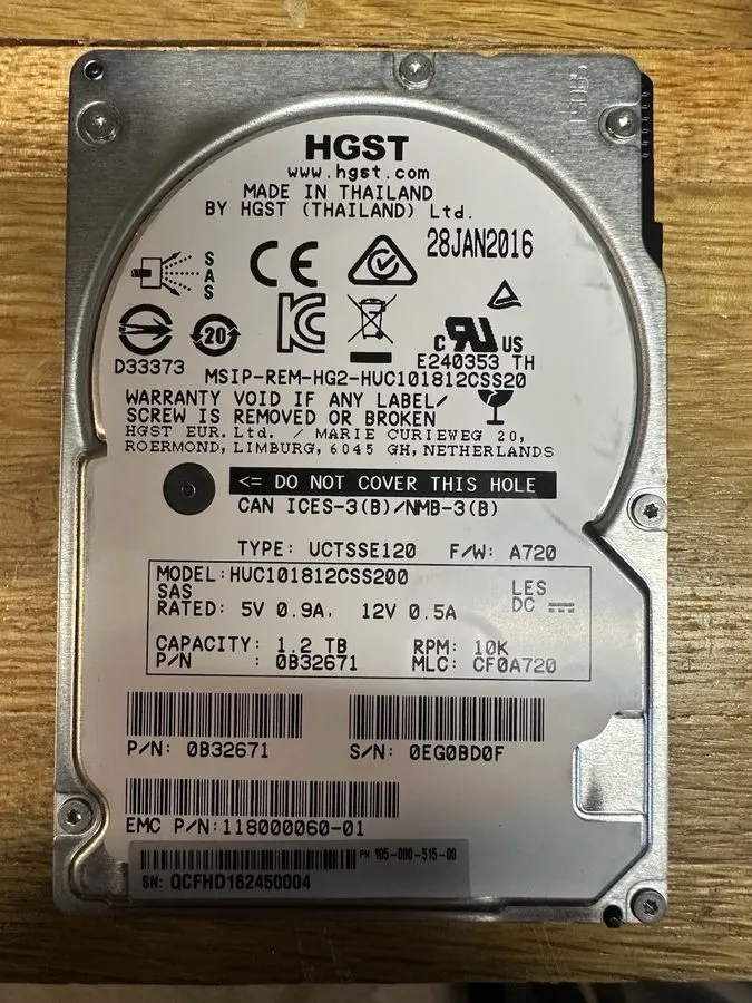 Сервер HUC101812CSS200 0B32671 HGST 1.2TB 10K 12Gb/s SAS 2.5" Server Hard Drive — фото лота 1