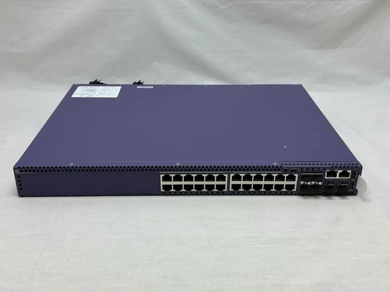 Коммутатор Extreme Networks ExtremeSwitching 5420M-24W-4YE 5420 Series 24 Port P
