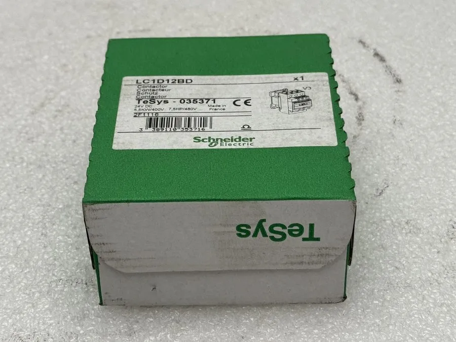 Контактор Schneider LC1D12BD TeSys Deca three-pole contactor, 12A, 24VDC, cULus