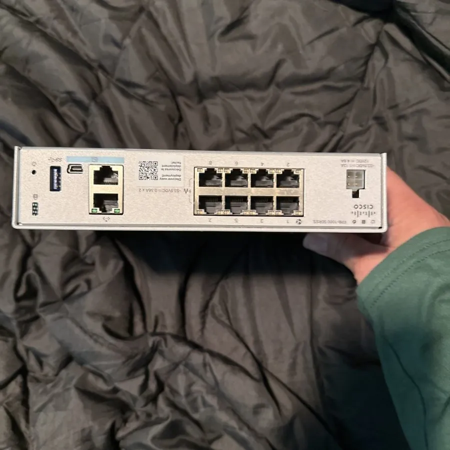 Межсетевой экран Cisco Firepower 1010 Security Firewall Appliance — фото лота 2