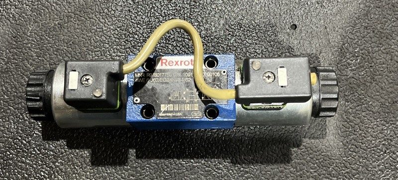 Пневмораспределитель REXROTH HYDRAULIC DIRECTIONAL CONTROL VALVE R978017756