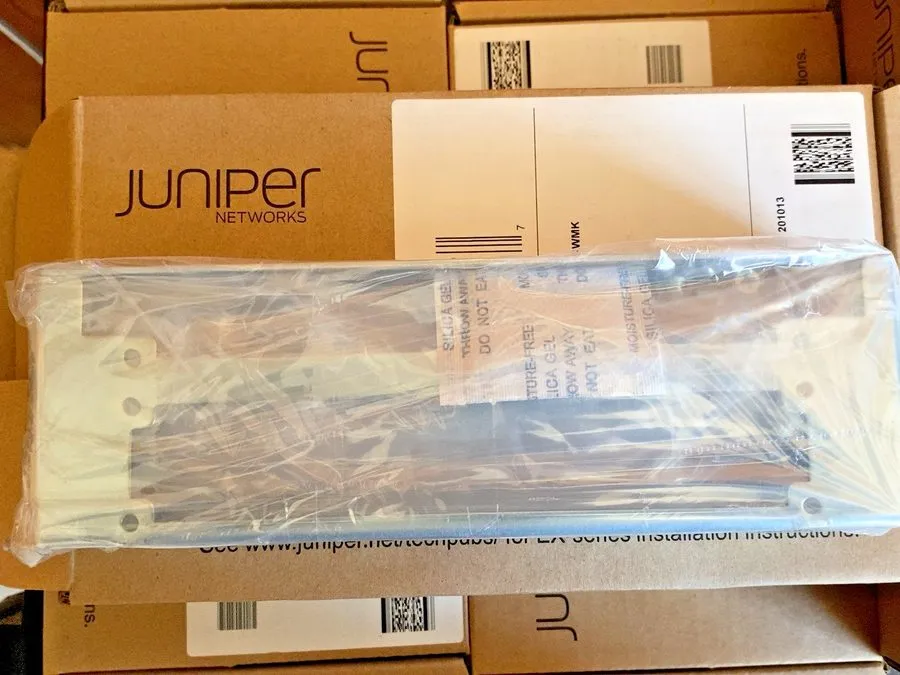 Коммутатор Juniper EX-WMK Wall Mount Kit 760-024786 — фото лота 1