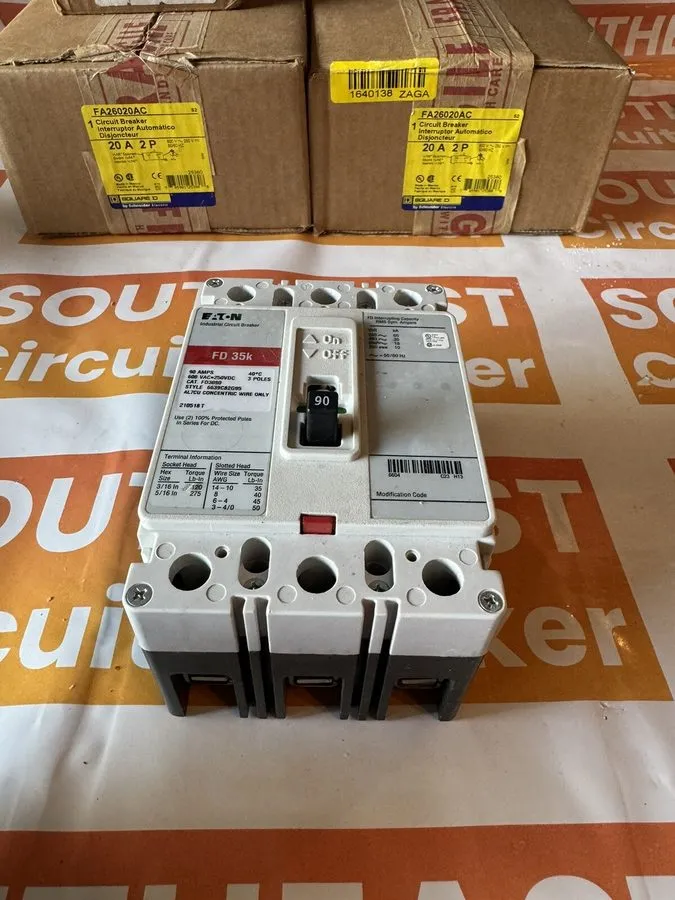 Автоматический выключатель Cutler Hammer FD3090 3 pole 90 amp 25kA@480v FD Circu