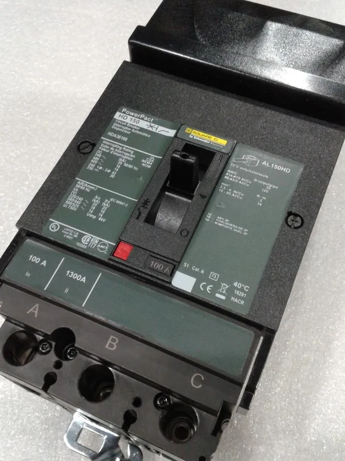 Автоматический выключатель Square D HDA36100 3 Pole 100 Amp 600 Volt 18kA@480V I
