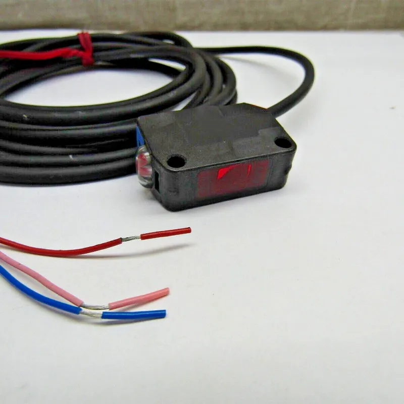 Фотоэлектрический датчик Keyence Photoelectric Sensor NPN12-24VDC Red LED PZ2-51