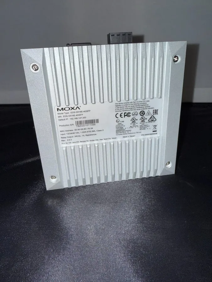 IIoT-устройство MOXA EDS-G516E-4GSFP V1.0.1 16-port Ethernet switch — фото лота 3