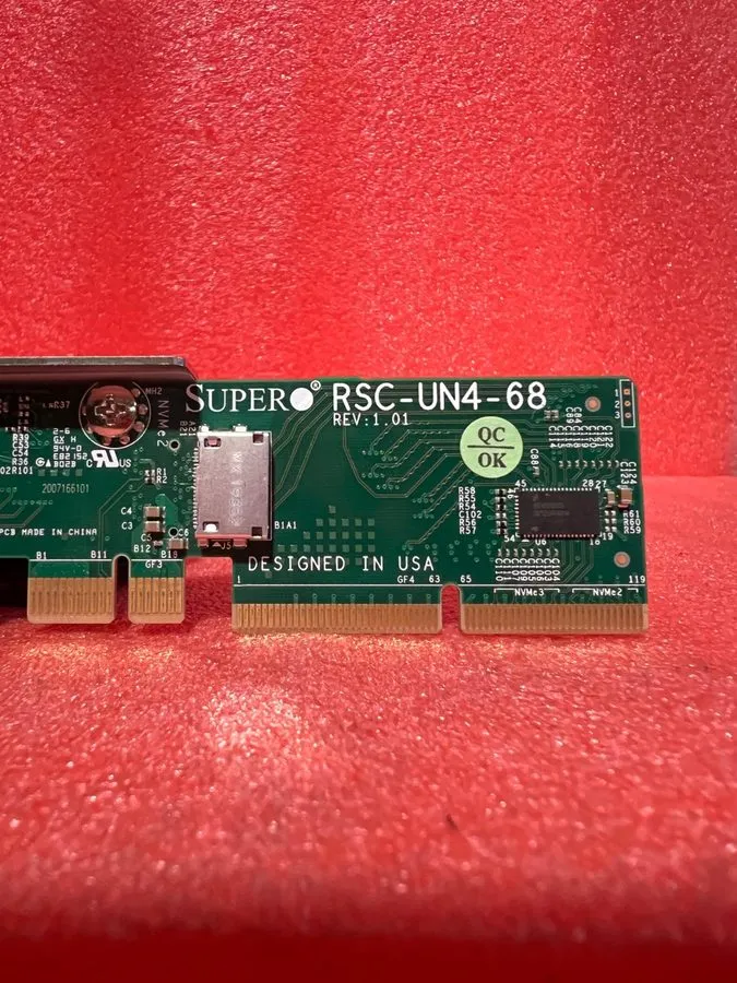Райзер-плата Supermicro RSC-UN4-68 1U LHS 1xPCI-E x8 Signal x16 Output Riser Car