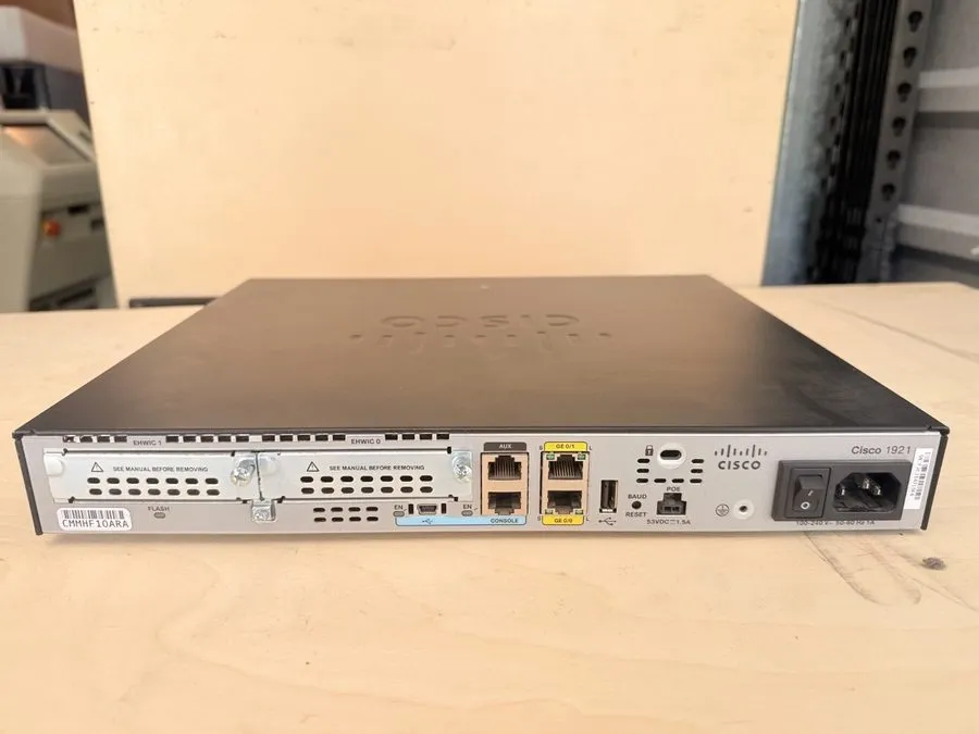 Маршрутизатор Cisco 1921/K9 2 Port Gigabit Integrated Services Router — фото лота 2
