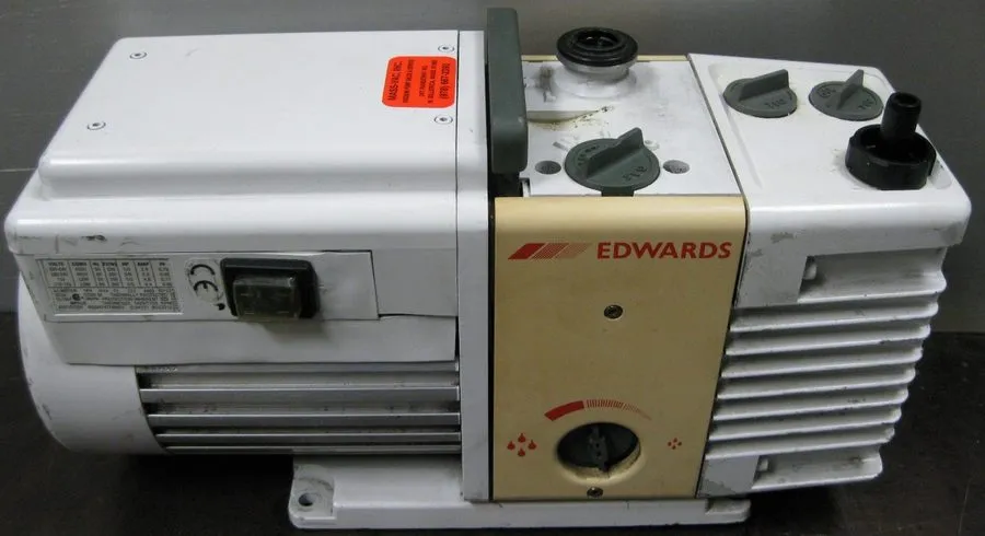 Насос EDWARDS 3 VACUUM PUMP, MODEL: RV3, CODE NO: A652-010903 — фото лота 1