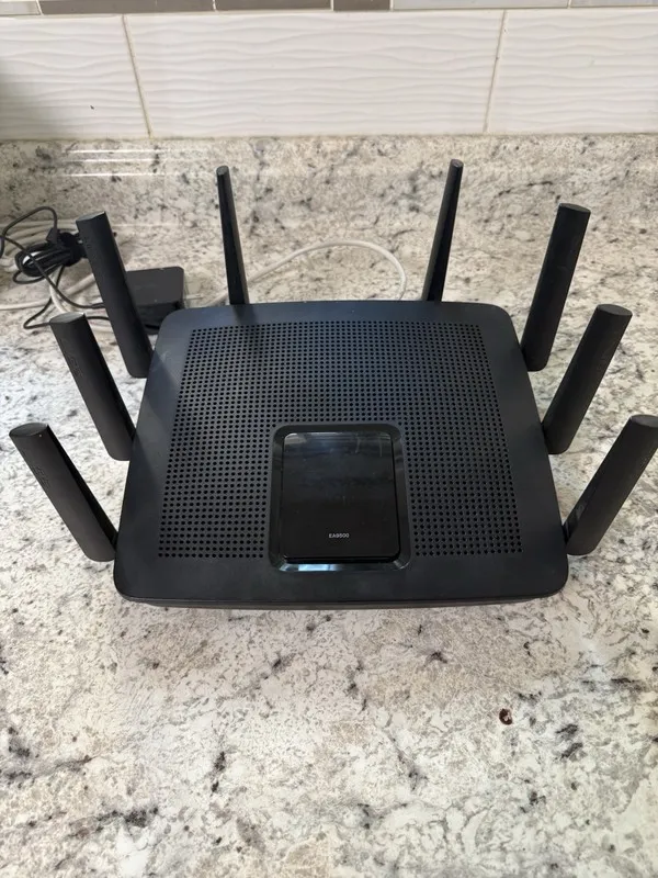 Маршрутизатор Linksys EA9500 V1.1 AC5400 Tri-Band MU-MIMO Gigabit WiFi Router 4K