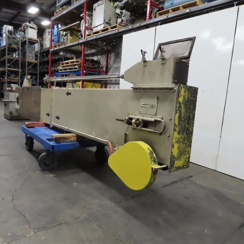 Конвейер Engineered Abrasives 211" x 6" Vertical Bucket Elevator Conveyor 228FPM