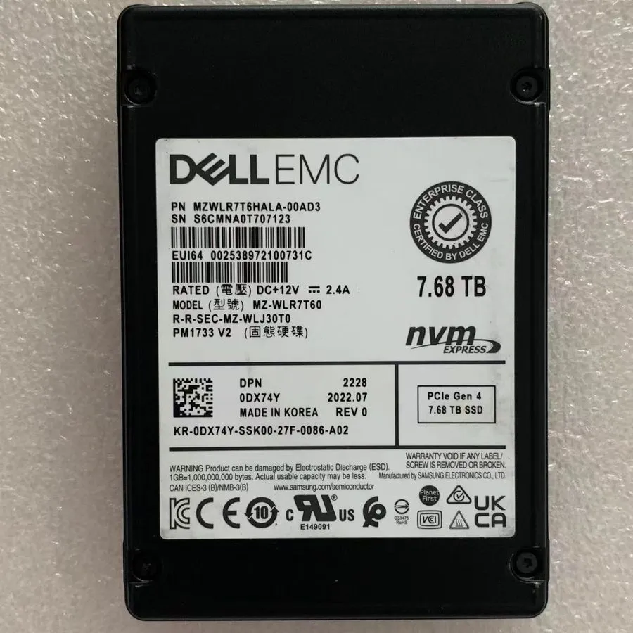 SSD-накопитель 7.68TB Samsung PM1733 SSD DELL 0Y27TR NVME MZ-WLJ7T60 u.2 MZWLJ7T