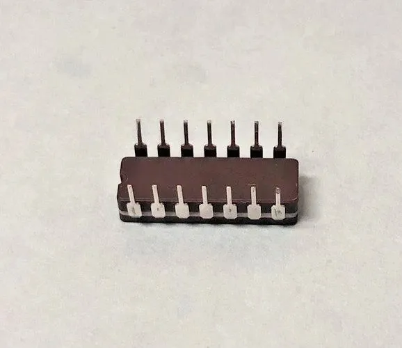Микросхема lot JM38510/31302BCA Texas Instruments Inverter Trigger 14-Pin CDip I