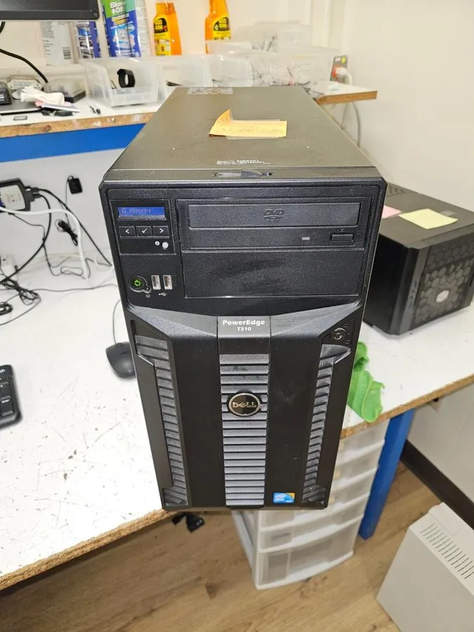 Сервер Dell PowerEdge T310 Tower Server Intel Xeon X3430 4GB RAM 146GB SAS HDD N