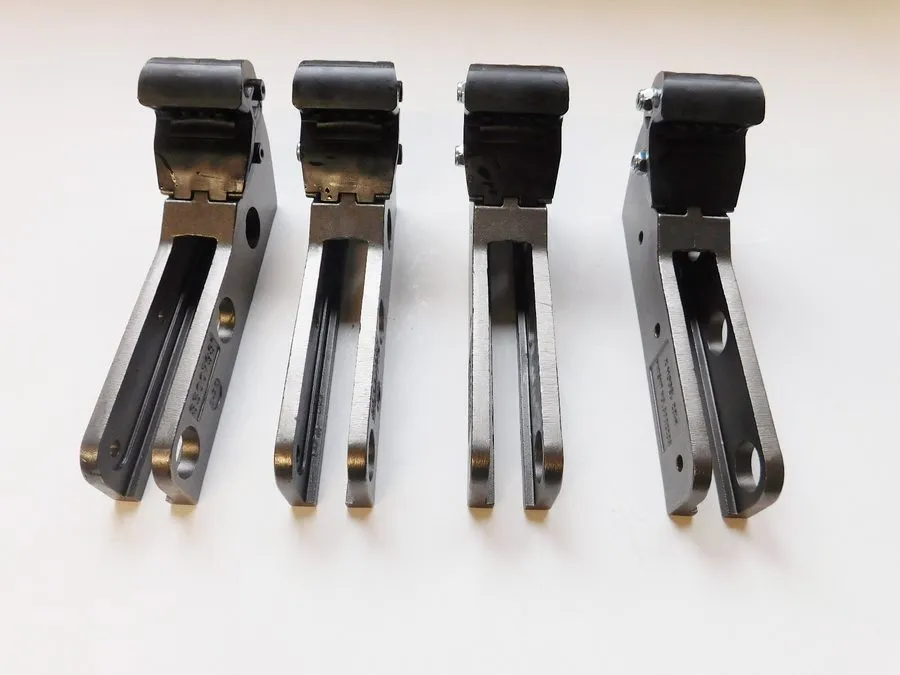 Шиномонтажный станок COATS TIRE CHANGER CLAMPS 85007981 SET OF 4 GRIP MAX 28" EX — фото лота 1