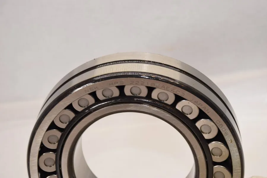 Подшипник NSK SPHERICAL ROLLER BEARING 22218EAE4C3
