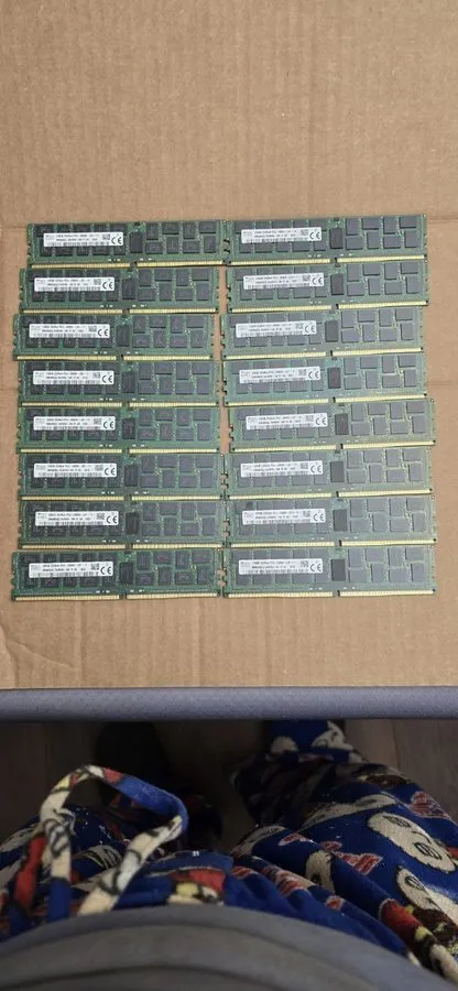 Модуль памяти SK Hynix HMABAGL7C4R4N-VN 128GB 2S4Rx4 PC4-2666V-LB1-12 DDR4 LRDIM — фото лота 2