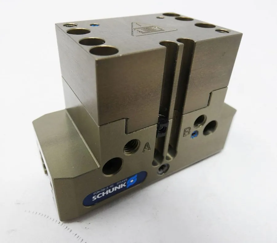 Робот Schunk PGN+50-2 AS PGN +50-2AS 371449 2-Finger Parallel Gripper