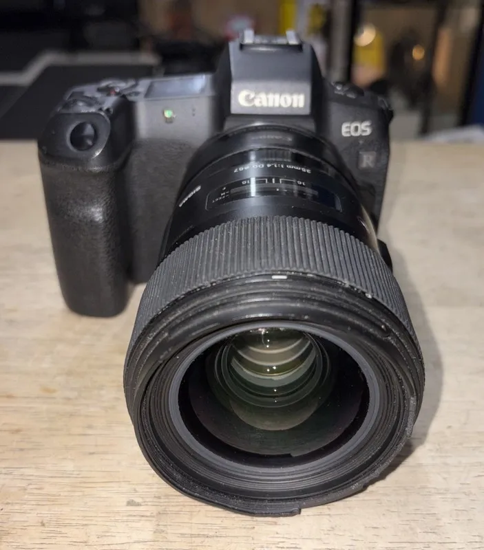 Фотокамера Canon EOS R 30.3MP Mirrorless Camera With Canon RF 50MM f1.8 (PLEASE 