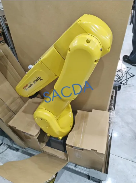 Робот FANUC LR Mate 200iD/7L six-axis robotic arm, 7 kg payload, 717 mm reach