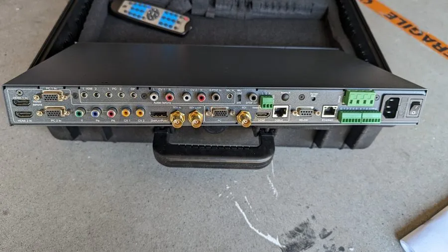 Видеокоммутатор Kramer VP-771 Presentation Switcher/Scaler DP HDMI SDI VGA 2x10W