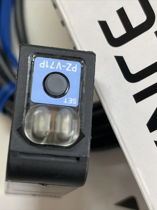 Фотоэлектрический датчик Keyence PZ-V71P Photoelectric Sensor FNOB