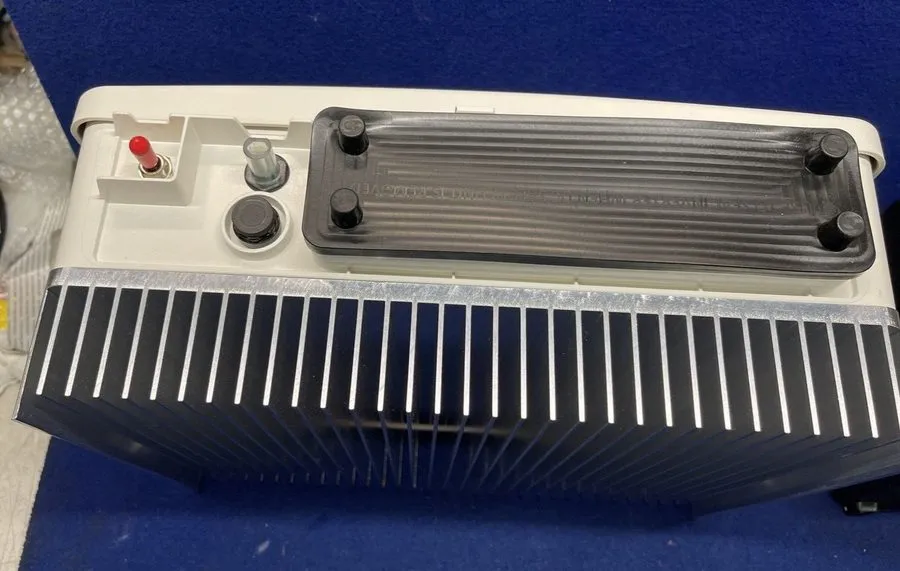 Инвертор SolarEdge SE6000H-US000BEU4 HD-Wave Single Phase Grid-Tie Inverter 6000