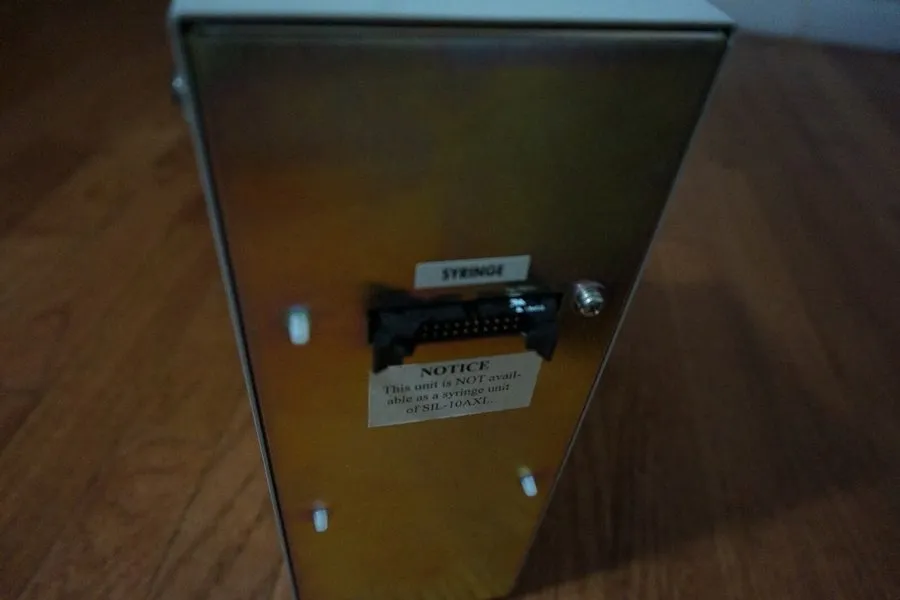 Хроматограф Shimadzu SIL-10A Auto Injector Autosampler HPLC Chromatography Syste